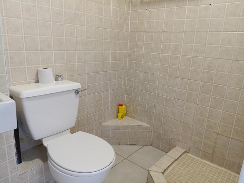 2 Bedroom Property for Sale in Pinelands Western Cape